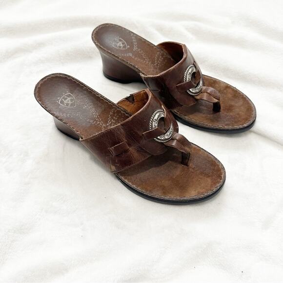 Ariat Brown Leather Sandals t strap with Silver Accent size 9 wedge cowgirl - Picture 12 of 14